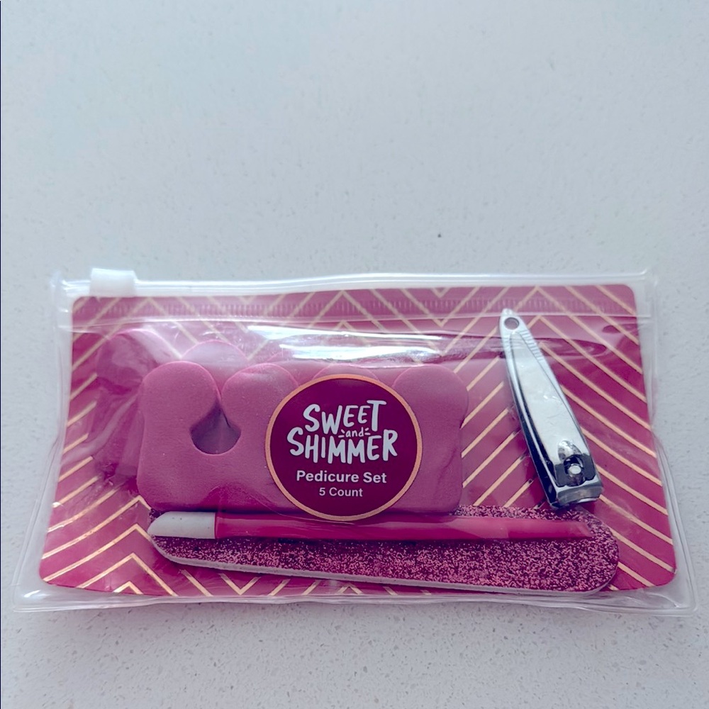 Sweet & Shimmer Pedicure Set in Pink